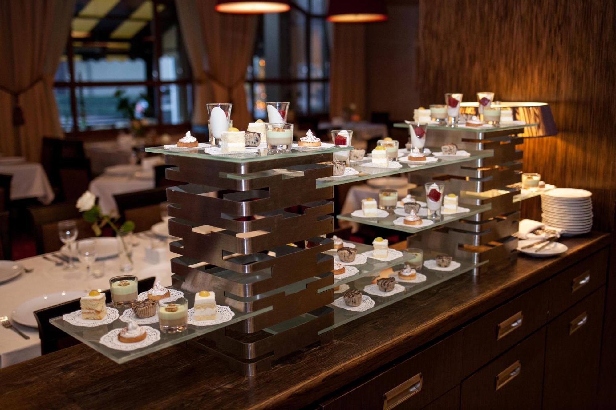 Romantik Spa Hotel Яремче Екстериор снимка