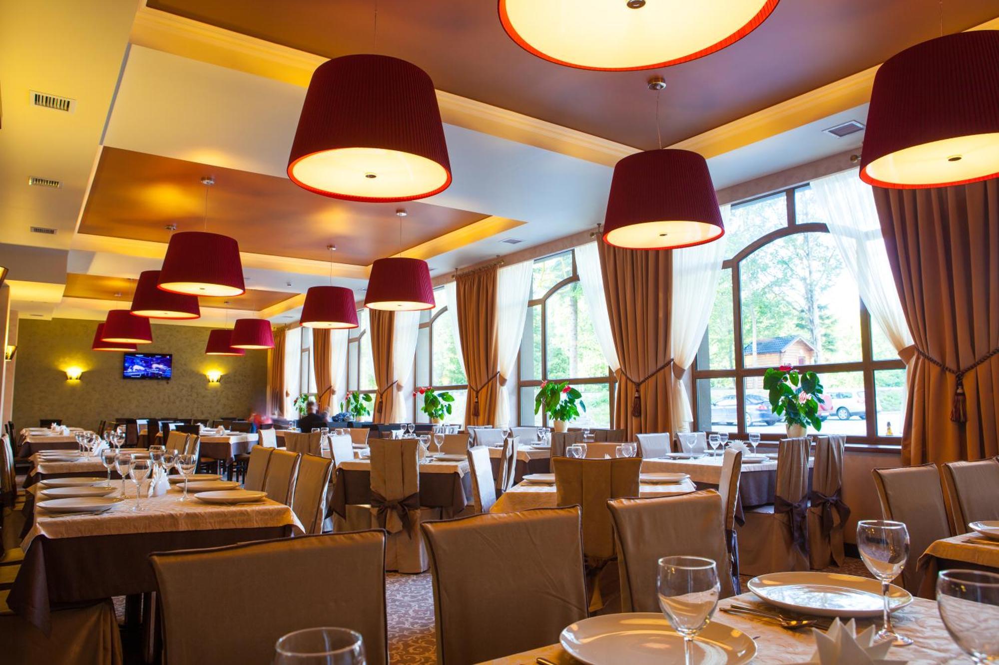 Romantik Spa Hotel Яремче Екстериор снимка